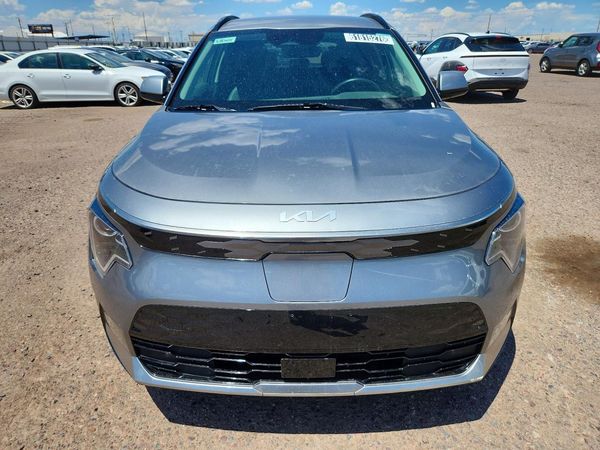2024 KIA NIRO Wind