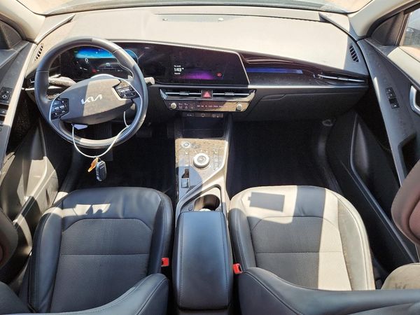 2024 KIA NIRO Wind