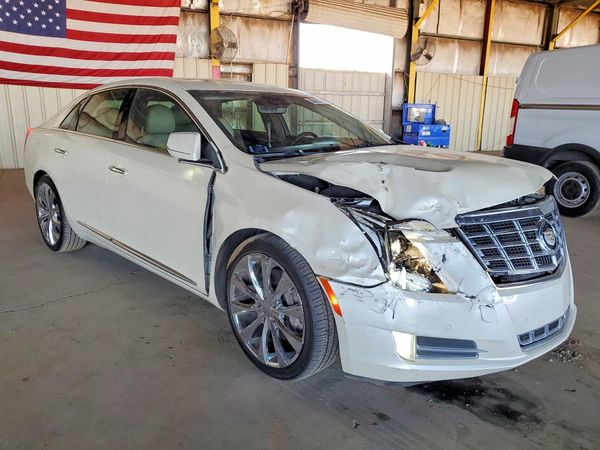 2013 CADILLAC XTS Premium