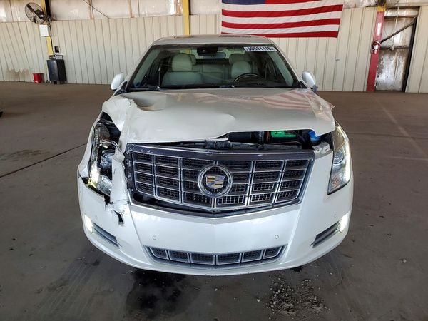2013 CADILLAC XTS Premium
