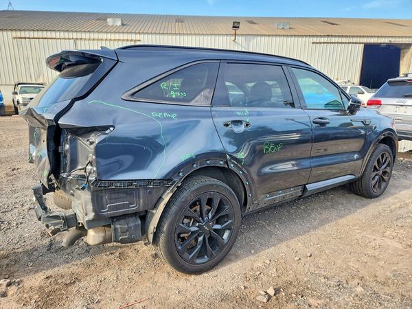 2023 KIA SORENTO