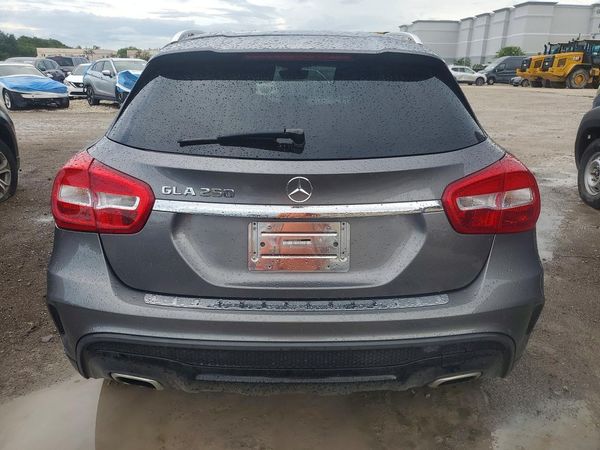 2018 MERCEDES-BENZ GLA GLA250