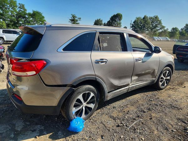 2016 KIA SORENTO