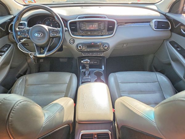 2016 KIA SORENTO