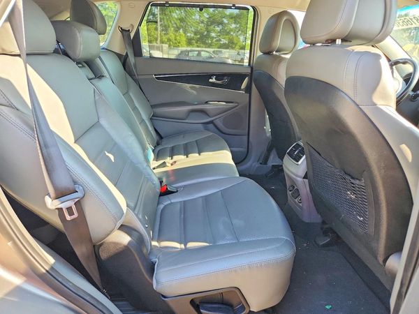 2016 KIA SORENTO