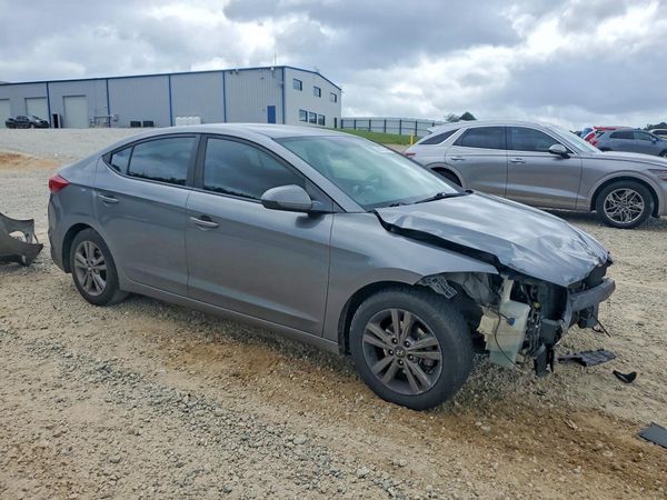 2018 HYUNDAI ELANTRA