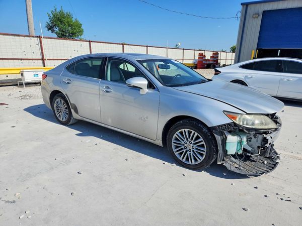 2013 LEXUS ES350 350 — Passenger 3/4