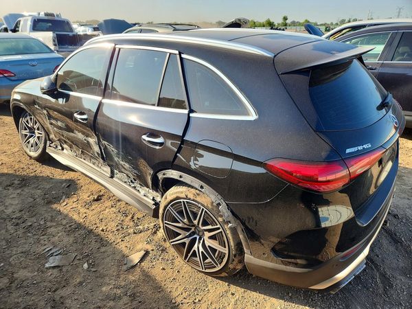 2025 MERCEDES-BENZ GLC AMG GLC63 Se