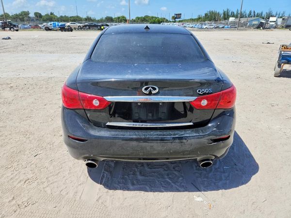2015 INFINITI Q50 HYBRID
