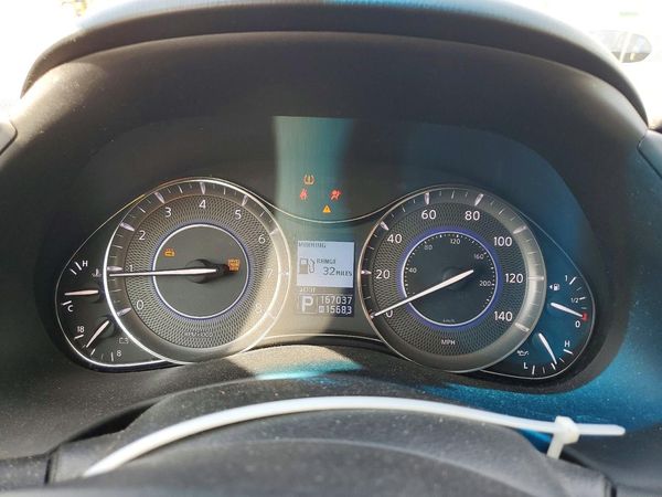 2012 INFINITI QX56 BASE