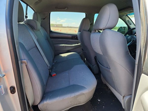 2013 TOYOTA TACOMA Delux