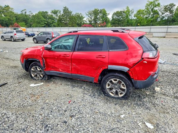 2019 JEEP CHEROKEE TRAILHAWK 4X4