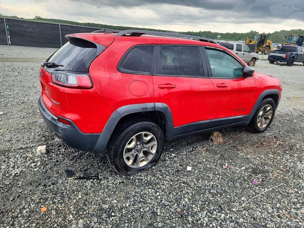 2019 JEEP CHEROKEE TRAILHAWK 4X4