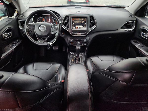 2019 JEEP CHEROKEE TRAILHAWK 4X4