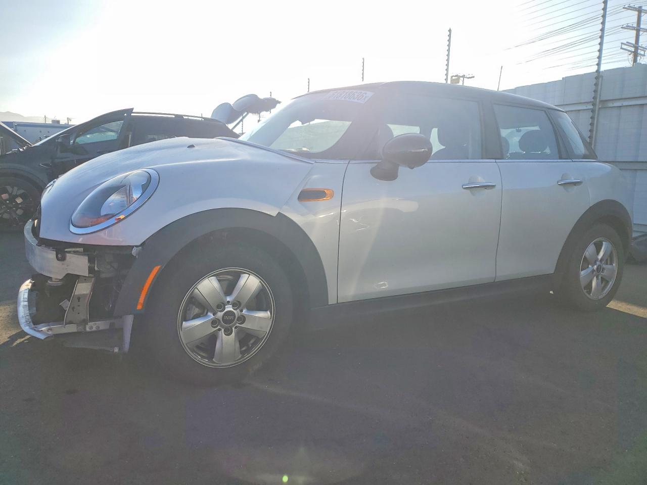 2016 MINI COOPER