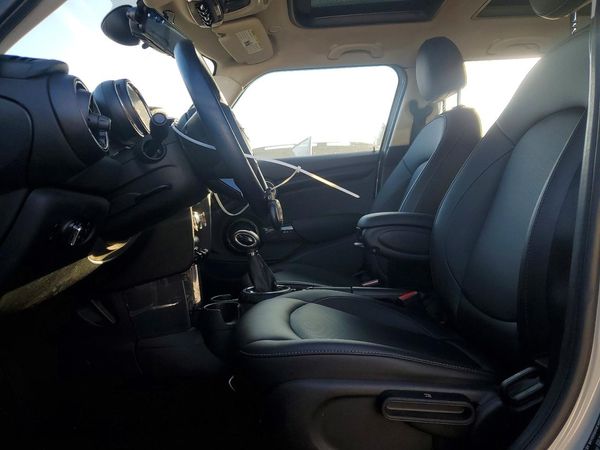 2016 MINI COOPER