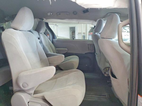 2015 TOYOTA SIENNA