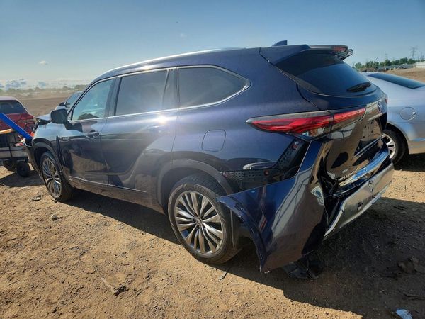 2021 TOYOTA HIGHLANDER Platinum
