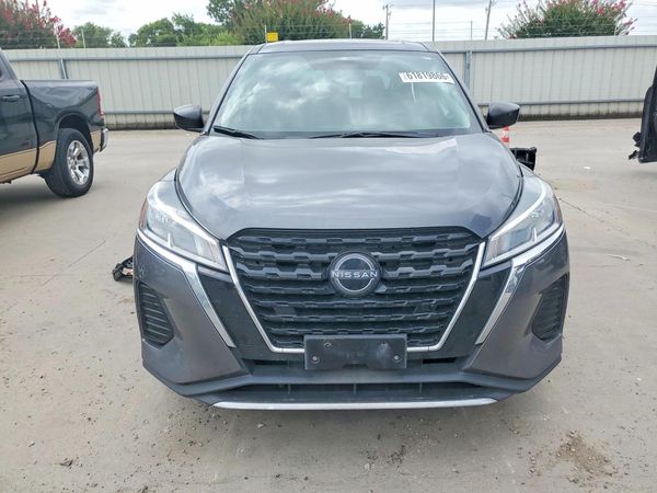 2023 NISSAN KICKS S