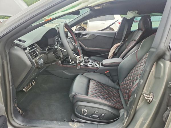 2024 AUDI S5