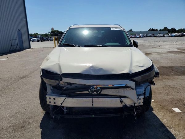 2024 TOYOTA GRAND HIGHLANDER