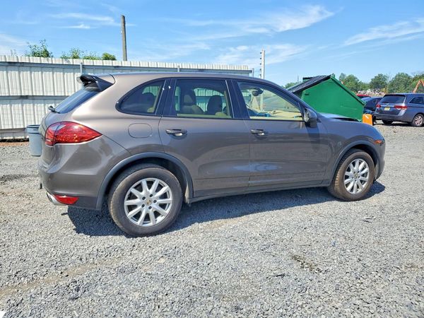 2012 PORSCHE CAYENNE