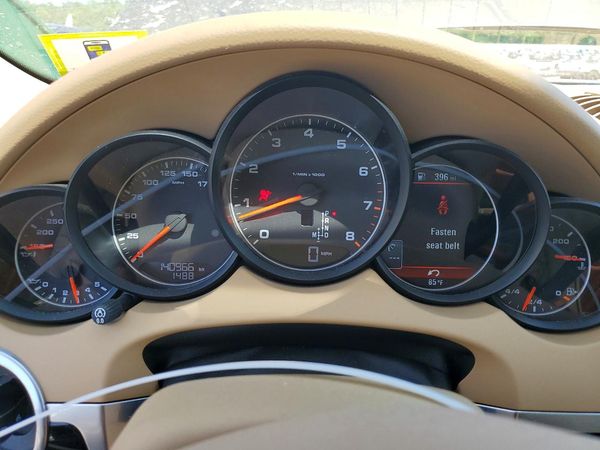 2012 PORSCHE CAYENNE