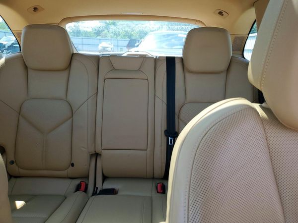 2012 PORSCHE CAYENNE