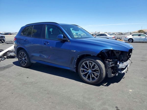 2022 BMW X5 xDrive45e