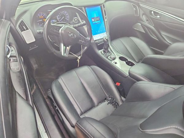 2017 INFINITI Q60