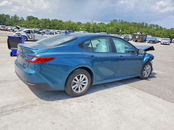 2025 TOYOTA CAMRY