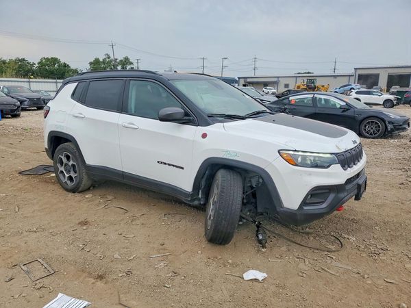 2022 JEEP COMPASS Trailhawk — Passenger 3/4