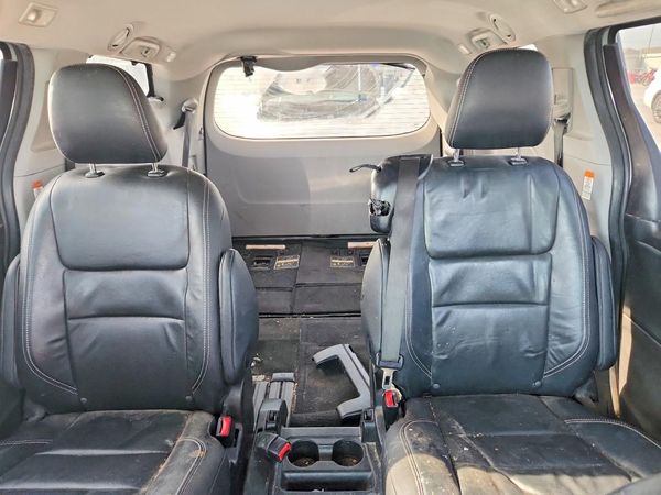 2015 TOYOTA SIENNA