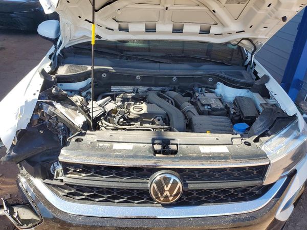 2024 VOLKSWAGEN TAOS