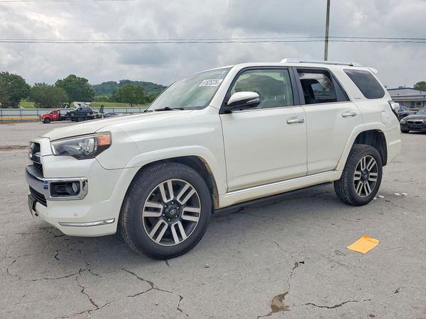 2016 TOYOTA 4RUNNER Base Grade — Front 3/4
