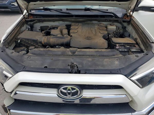 2016 TOYOTA 4RUNNER Base Grade — Engine bay