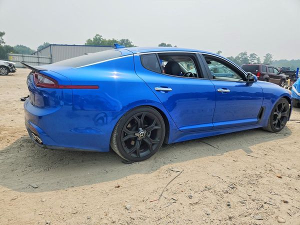 2019 KIA STINGER Base
