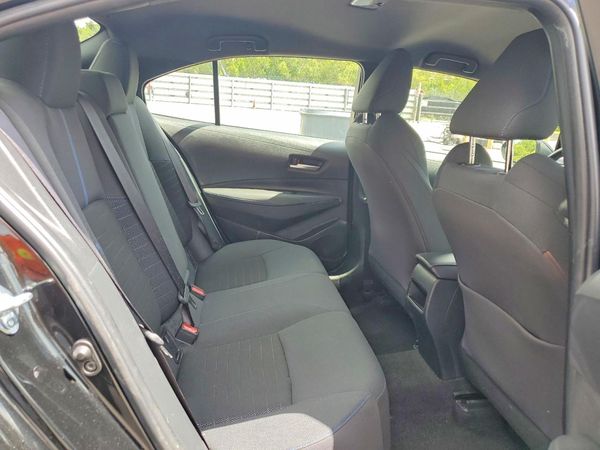 2021 TOYOTA COROLLA SE, CVT