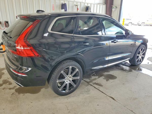 2021 VOLVO XC60 Inscription