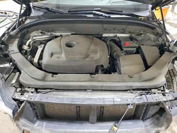2021 VOLVO XC60 Inscription