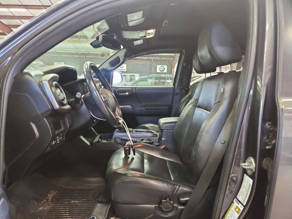 2019 TOYOTA TACOMA SR5
