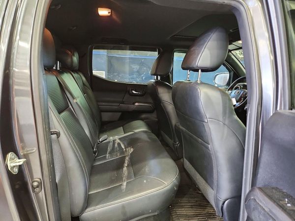 2019 TOYOTA TACOMA SR5
