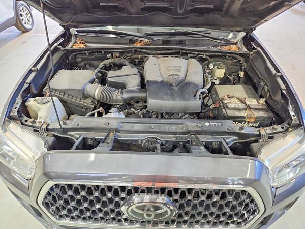 2019 TOYOTA TACOMA SR5