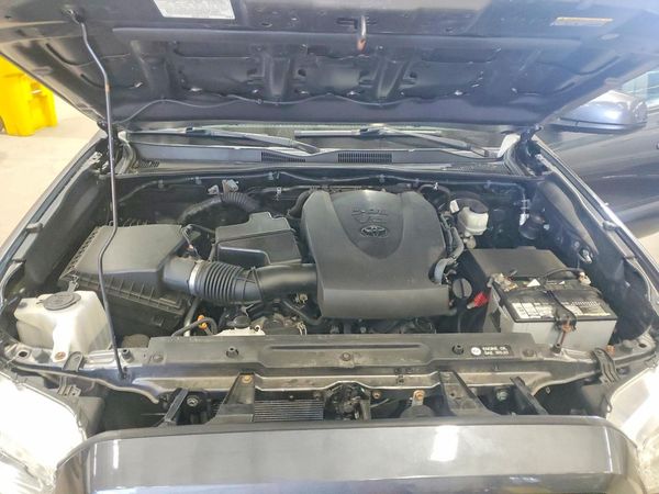 2019 TOYOTA TACOMA SR5
