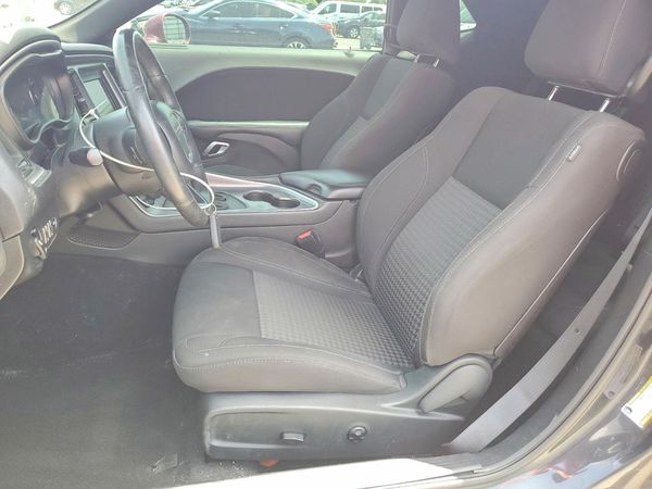 2019 DODGE CHALLENGER SXT