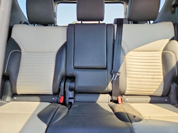 2023 LAND ROVER DISCOVERY HSE R-Dynamic