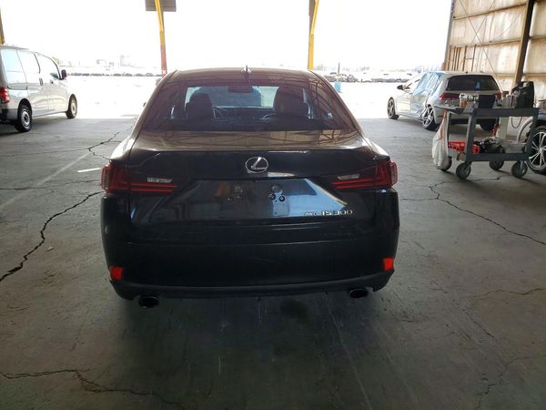 2016 LEXUS IS 300