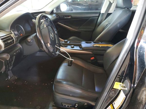 2016 LEXUS IS 300