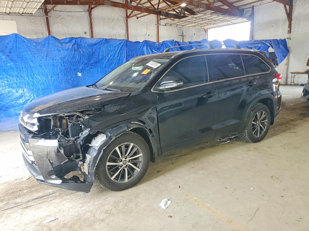 2017 TOYOTA HIGHLANDER SE/XLE