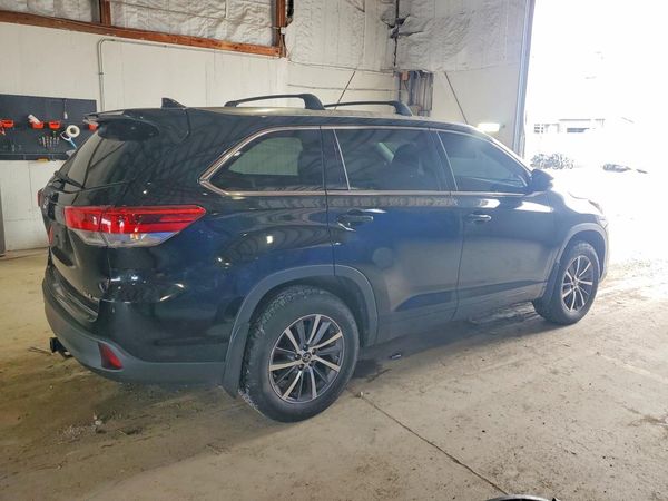 2017 TOYOTA HIGHLANDER SE/XLE